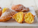 Ravioli fritti alla crema dolci di Carnevale