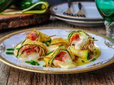 Rotolini di zucchine gratinate con pancetta e Asiago