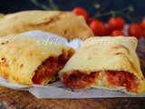 Scacce siciliane con mozzarella e pomodoro