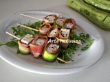 Spiedini di zucchine con feta e speck
