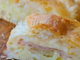 Strudel salato con patate prosciutto e formaggio veloce