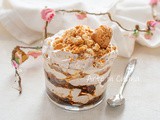 Tiramisù con amaretti semifreddo al cucchiaio