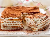 Tiramisù con biscotti al caffè