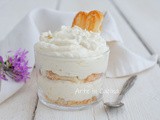 Tiramisù di pesche al cucchiaio