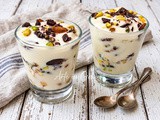 Tiramisù uvetta e noci con cioccolato: dolce per le feste