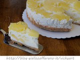 Torta all’ananas fredda con cioccolato bianco