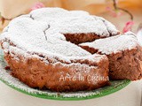 Torta di albumi allo yogurt e cioccolato