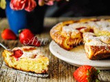 Torta fragole yogurt e mandorle in padella veloce