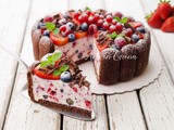 Torta fredda ai frutti di bosco e cioccolato