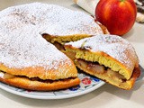 Torta pancake alle mele: sofficissima e ripiena
