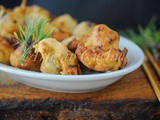 Zeppoline al parmigiano e olive ricetta veloce