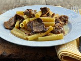 Ziti con salsiccia e funghi