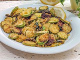 Zucchine croccanti in padella con pangrattato al limone