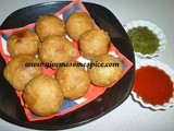 Kachoris with sprouted mug (sprouted lentil filled pastries)