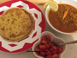 Wheat, corn and chickpea flour bhakhri (multigrain crispy Indian bread)