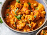 Broad Bean and Cauliflower Curry