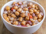 Channa Chaat (Chickpeas Chaat)