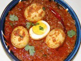 Tomato Curry with Hard-Boiled Eggs