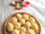 Besan-Cashew Khoya laddo | Festive Sweet Recipe