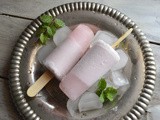 Cranberry Cream Popsicle | Cranberry juice-cream popsicle | Summer Recipes