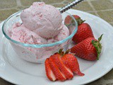 Fresh Strawberry Ice Cream