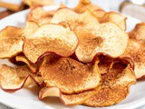 Baked Cinnamon Apple Chips