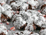 Chocolate Peppermint Crinkle Cookies