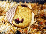 Muffin Monday: Oatmeal Muffins with Berries and Walnuts