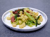 Kohl-Gnocchi mit Rosinen