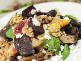 Rote-Bete-Brot-Salat mit Ziegenkäse