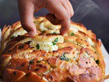 Cheesy Garlic Pull Apart Bread