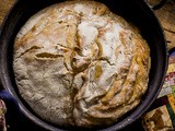 Dinkelbrot mit Vorteig – aromatisch und längerfrisch