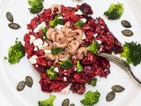 Knuspriger Rote-Bete-Risotto mit Schafskäse & Nordseekrabben