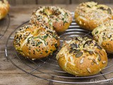 Laugen-Bagels mit Bärlauch, Körnern & viel Geschmack