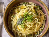 Spaghetti alla Nerano – Spaghetti mit Zucchini und Provolone