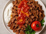 Domači İskender / Döner iz pečice (za 4 osebe)