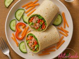 Tortilja wrap s tuno in hrustljavo zelenjavo