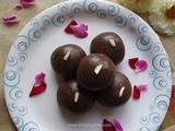 Ragi Peanut Ladoo / Finger Millet Flour and Peanuts Ladoo