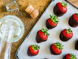 How To make Chocolate Covered Strawberries Easy
