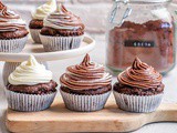 Keto Chocolate Cupcakes With Cream Cheese Frosting