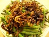 Green Beans with Caramelized Onions