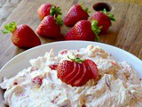 Keto Strawberry Cheesecake Dip