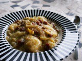 Grobes Apfelmus mit Rosinen