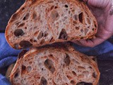 Pane al pomodoro e olive taggiasche