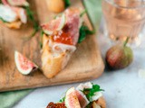 Bruschetta met prosciutto, vijgen en geitenkaas