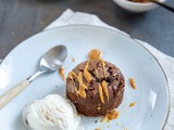 Chocoladecakeje met salted caramel