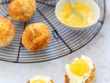 Citroen scones met lemon curd