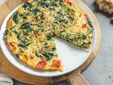 Frittata met spinazie, cherrytomaten en oude kaas