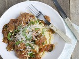 Italiaanse gehaktballetjes in tomatensaus met spaghetti