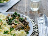 Knolselderijpuree met champignons en truffelolie